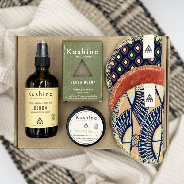 Coffret jojoba avec savon Yerba buena , un baume pour le corps et 3 lingettes lavables pour le visage